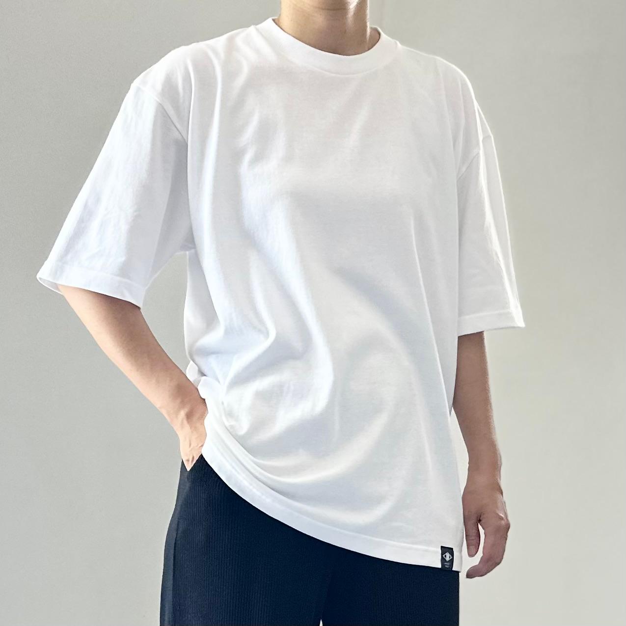 【ユニセックス】four seasonsバックプリント ビッグシルエットTシャツ 5色展開【ホワイト】 | 2枚目