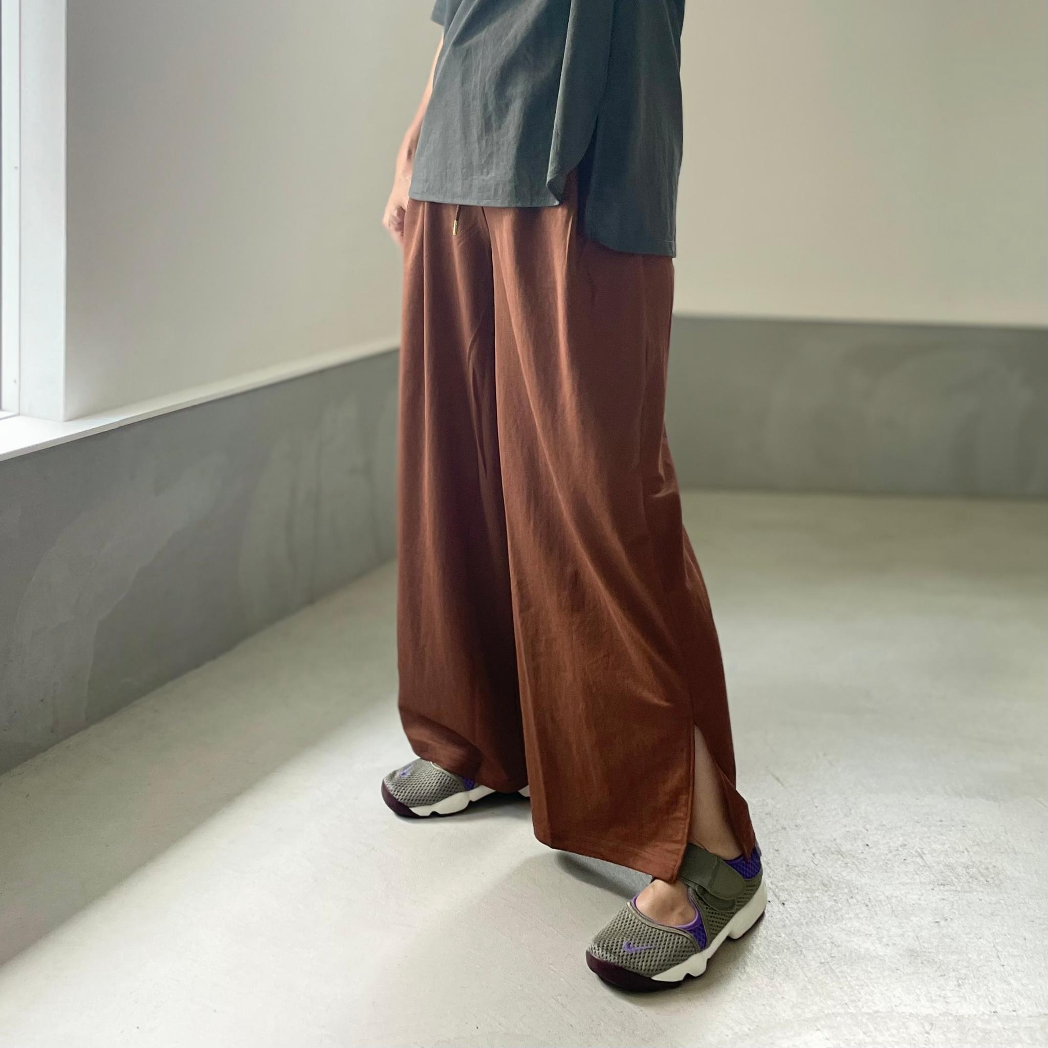 【接触冷感】サイドスリット イージーワイドパンツ 4色展開【ブラウン】『2025リデザイン』1枚目の画像