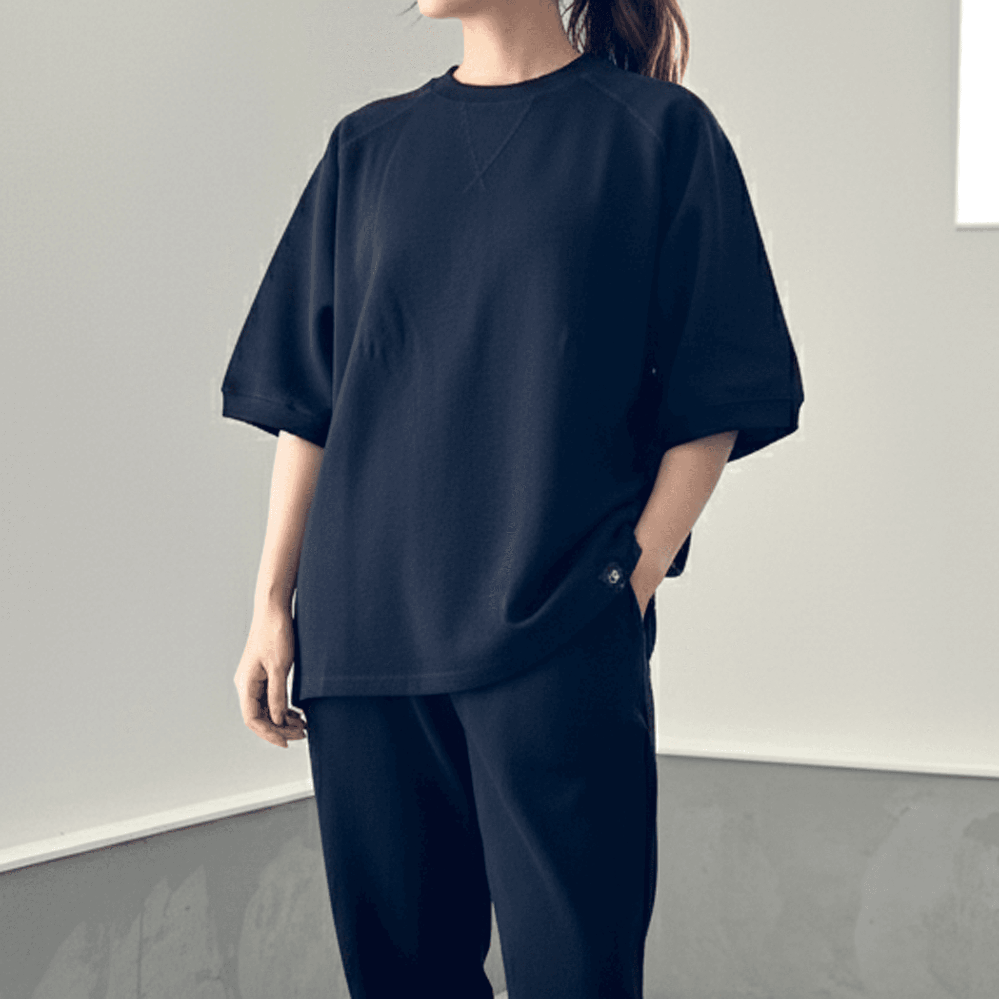 『2025秋♪新作』【ユニセックス】サイドスリット ガゼット付 ラグランスリーブ ビッグシルエットTシャツ【グレー】 | 14枚目