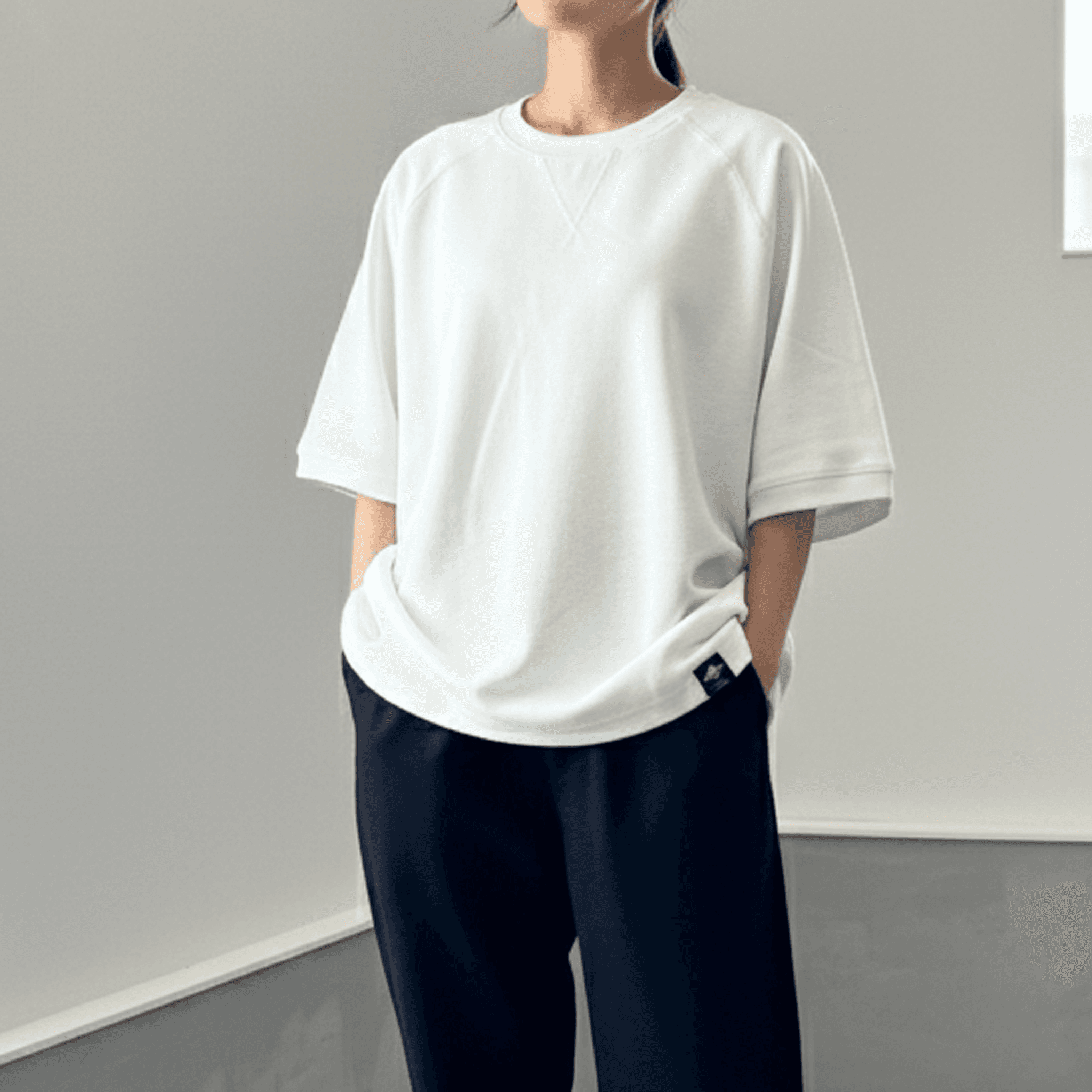 『2025秋♪新作』【ユニセックス】サイドスリット ガゼット付 ラグランスリーブ ビッグシルエットTシャツ【グレー】 | 19枚目