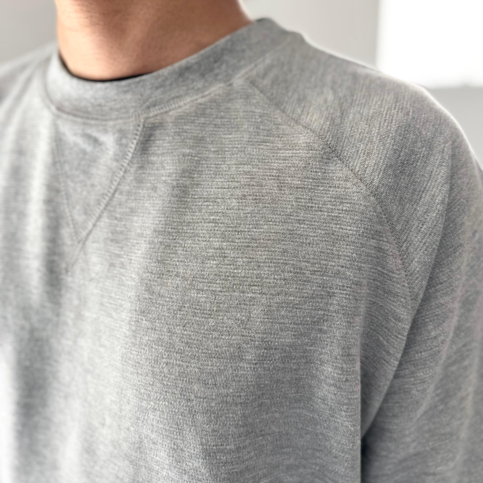 『2025秋♪新作』【ユニセックス】サイドスリット ガゼット付 ラグランスリーブ ビッグシルエットTシャツ【グレー】 | 6枚目