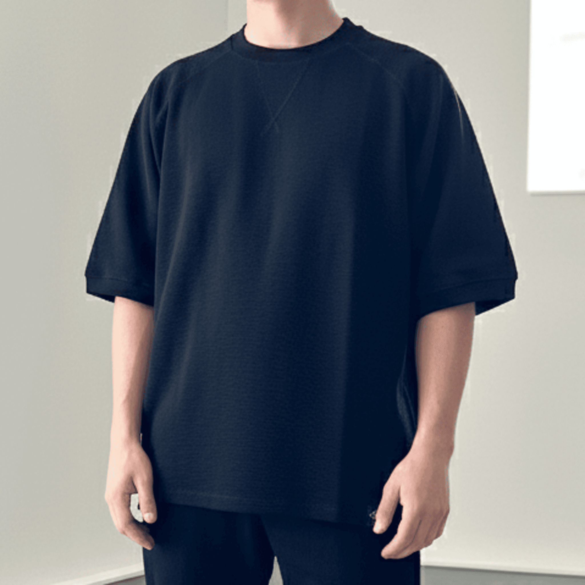 『2025秋♪新作』【ユニセックス】サイドスリット ガゼット付 ラグランスリーブ ビッグシルエットTシャツ【ブラック】 | 3枚目