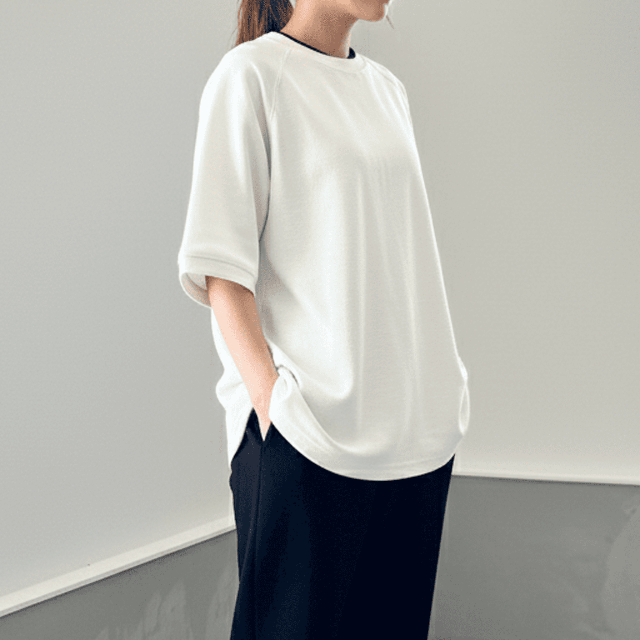 『2025秋♪新作』【ユニセックス】サイドスリット ガゼット付 ラグランスリーブ ビッグシルエットTシャツ【3色展開】 | 11枚目