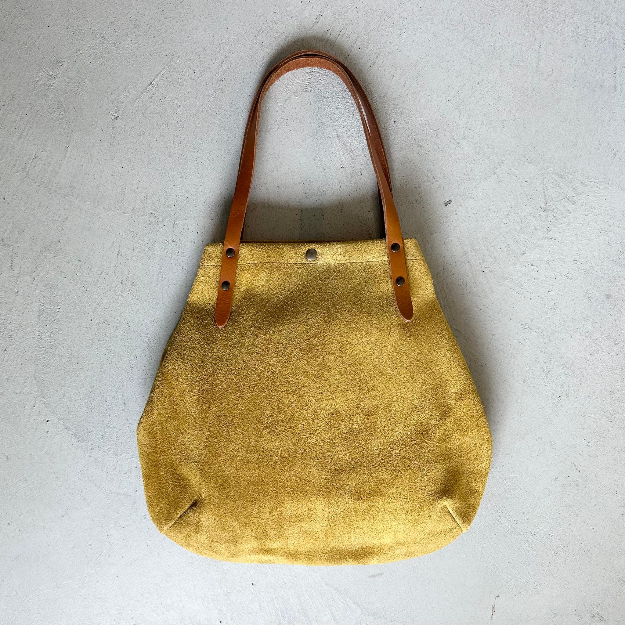 『2025登場Mサイズ』牛床ベロアと極厚オイルヌメの丸型トートバッグ M-size【マスタードイエロー】 | 7枚目