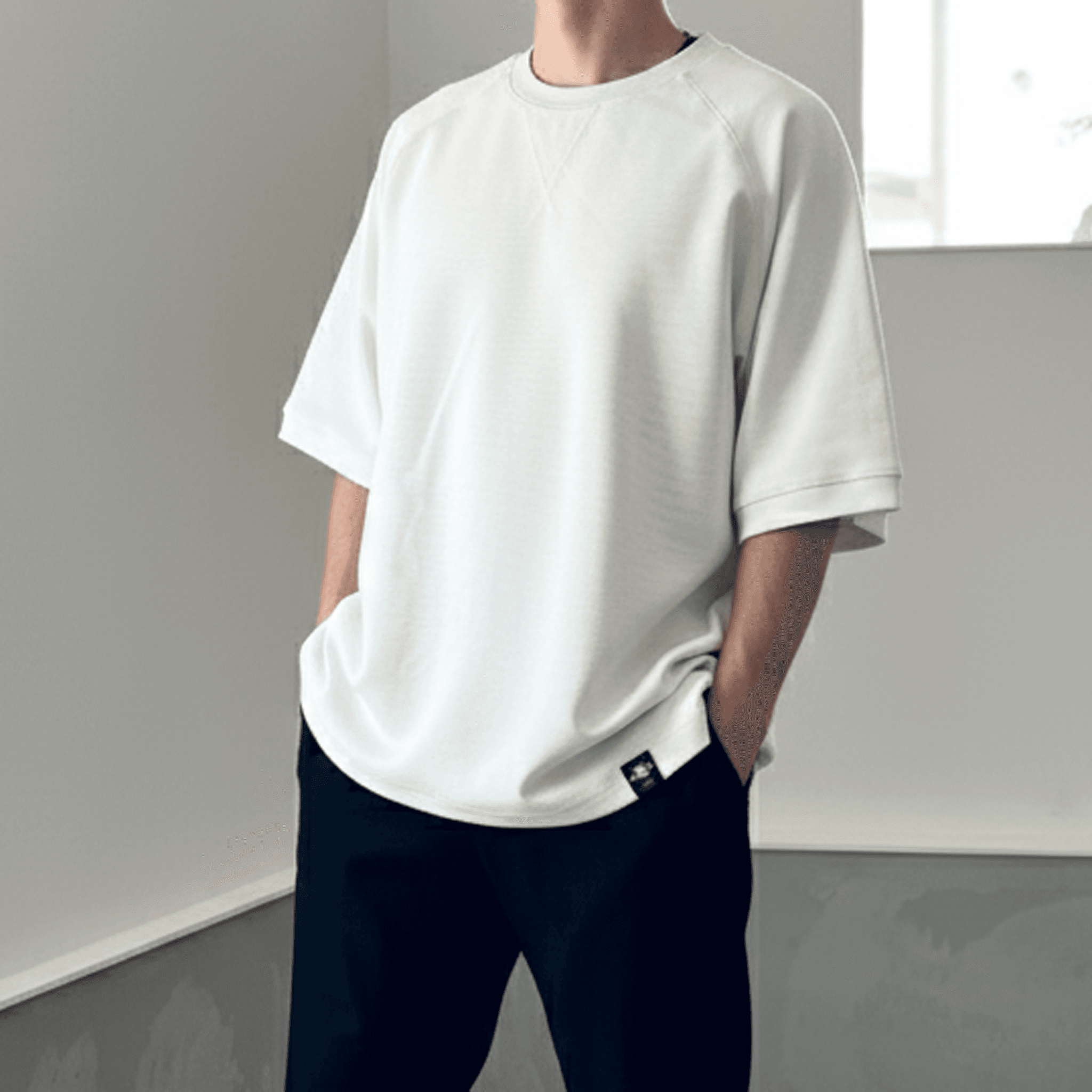 『2025秋♪新作』【ユニセックス】サイドスリット ガゼット付 ラグランスリーブ ビッグシルエットTシャツ【ホワイト】 | 5枚目